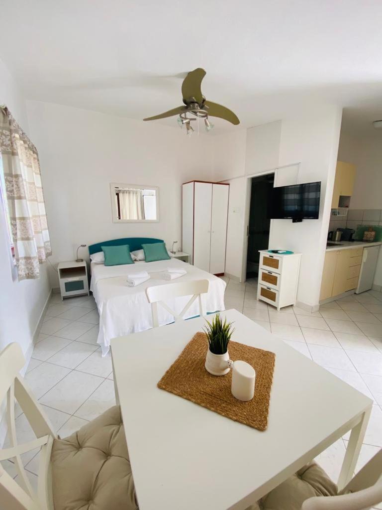 Apartments Milicevic Rogoznica  Εξωτερικό φωτογραφία